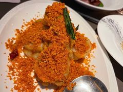 金沙辣炒九节明虾球-三利音·东方司宴(外滩店)