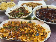 -洪霞餐馆