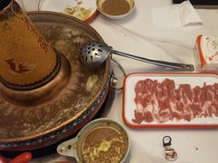 -毛辣果·贵州红酸汤牛肉火锅(西单店)
