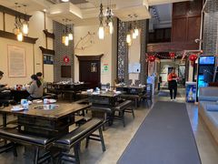 大堂-仁虎老火锅(黄泥磅店)