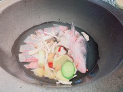 -鲜潭蒸汽石锅鱼(五道口购物中心店)