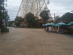 -七彩云南欢乐世界