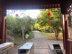 -伍山石窟