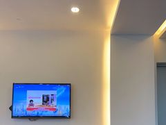 -杭州中升之星奔驰4S店(滨江店)