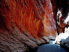 -天山神秘大峡谷