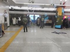 -铁西广场(地铁站)