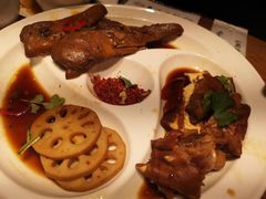 -山城外·非遗酸菜鱼(财富中心店)