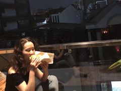 -Bánh Mì Huynh Hoa