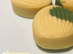 流沙绿豆糕-屋里厢上海菜馆