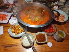 -野山舂·贵州现舂酸汤牛肉(鸿通城店)