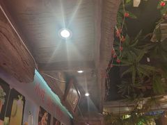-城墙拐拐火锅(三峡广场黑金冠店)