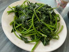 -容里煲仔饭(利丰北路店)