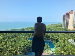 -三亚湾海居铂尔曼度假酒店