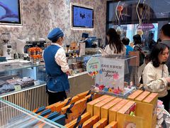 -VENCHI 闻绮(上海佛罗伦萨小镇店)