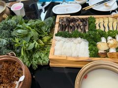 -慢丽江·云南野生菌土鸡锅(西山店)