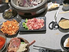 -啊美丽炭火烤肉(滑翔一店)