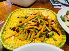 -黄泥岗·地道湖北菜(奥特莱斯店)