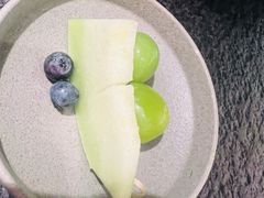 餐前水果-三出山火锅(万象天地店)