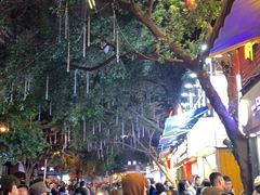 -八一好吃街·高品美食广场