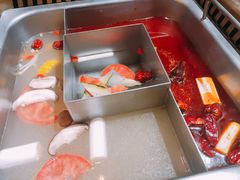 -东巴人鱼豆花火锅(幸福街店)