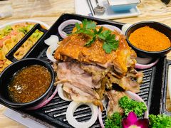 天山烤羊腿-天山传奇新疆菜(SKLP店)