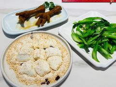 -粤港湾砂锅粥·宵夜(宝龙店)