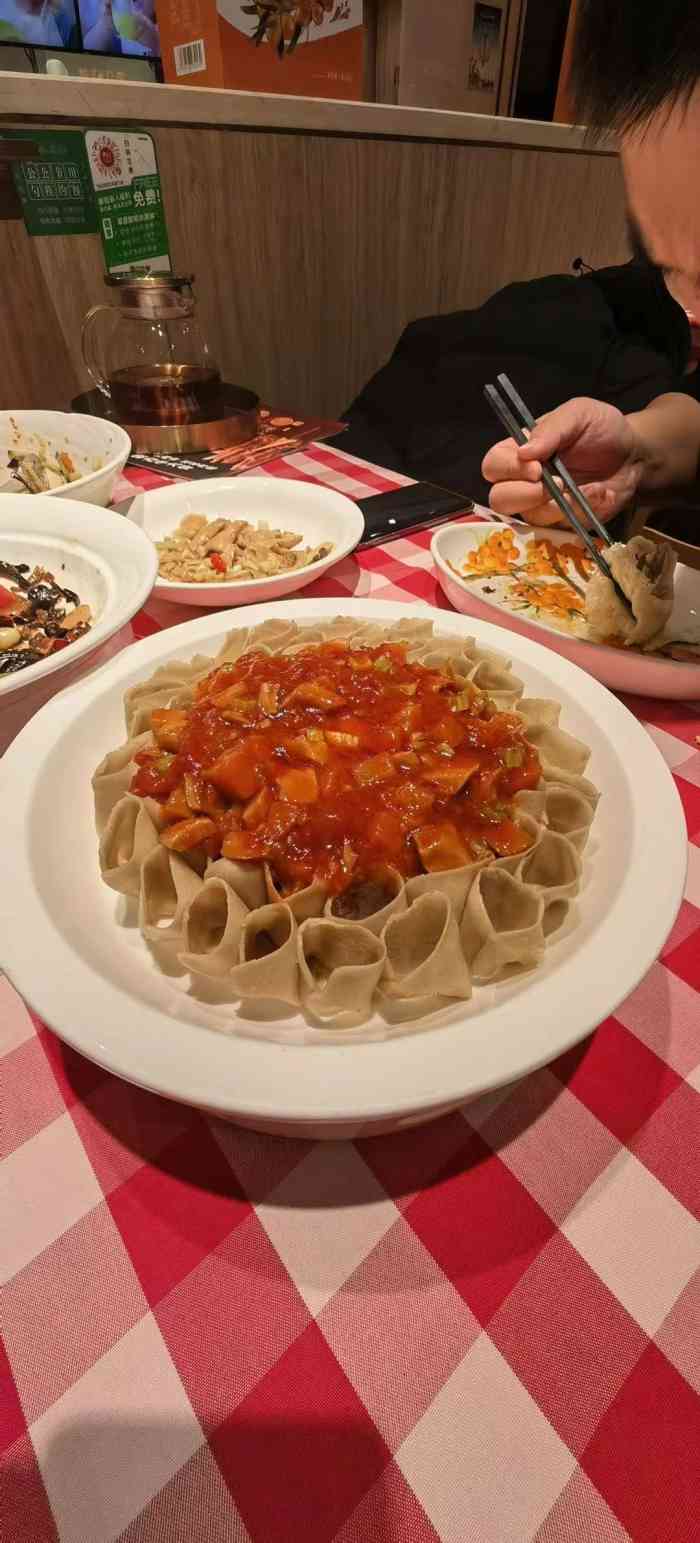 西贝莜面村(沈阳中兴店)-"久仰大名,和朋友四人刚好在附近约起来上.