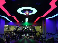 -珠穆朗玛健身中心