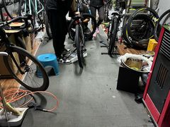 -道路口单车爱瓦士dahon大行