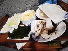 -楼外楼大刀肉传统火锅居(幸福街店)