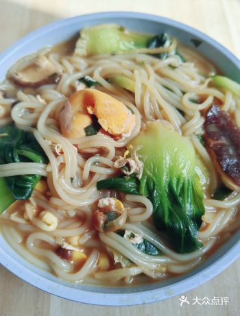 今天的午餐--港式肥汁米线