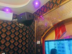 -路边边.炒菜烧烤.音乐餐厅(良乡长虹店)