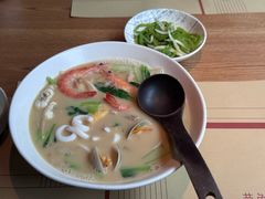 -荣家黄鱼面(南京西路店)