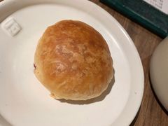 现烤鲜花饼-云海肴云南菜(浦江欢乐颂店)