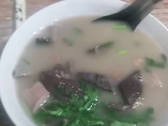 -清真八大碗(G6辅路店)