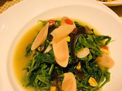 上汤鲜桑叶-巴扎美食·新疆菜·西域歌舞表演餐厅(新疆大厦店)
