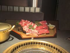 -铭牛烧肉·和牛海鲜自助(高新月牙湖店)