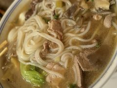 -邱芳粉店(迎宾大道旗舰店)