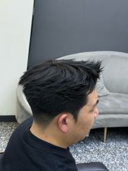 点击看大图 -藤野造型专业烫染接发