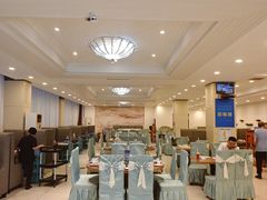 -今鲜源酒店·海鲜锅贴青岛菜(新湛路店)