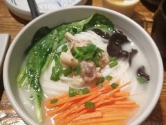 土鸡汤捞米线-云海肴·汽锅鸡·云南菜(领展购物广场·中关村店)