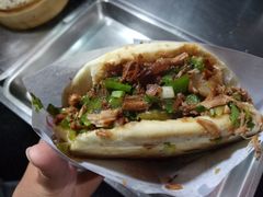 -吴山路夜市