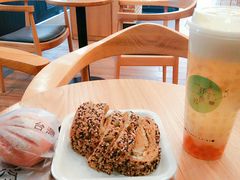 -焙丽拾光(麦凯乐直营店)