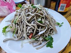 -溢心园香河肉饼总店