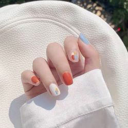 -悦指间美甲美睫