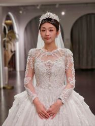 -艾米丽婚纱礼服