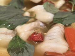 泰式香草酸辣汤浸鱼-Thai Alley泰爱里(二沙岛店)