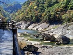 -燕子河大峡谷天坑仙境