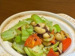 -宴小馆·小海鲜青岛菜(五四广场店)