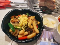 宫廷炒年糕-本家韩国烤肉(青岛万象城店)